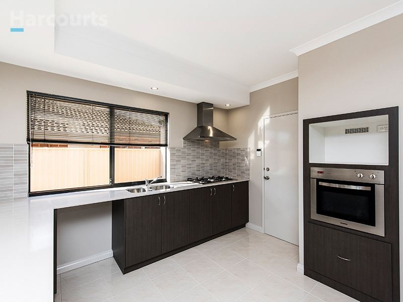 57 Sacramento Parade, Hocking WA 6065