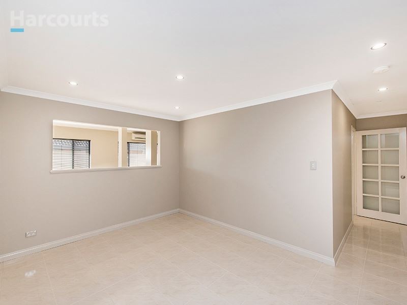 57 Sacramento Parade, Hocking WA 6065