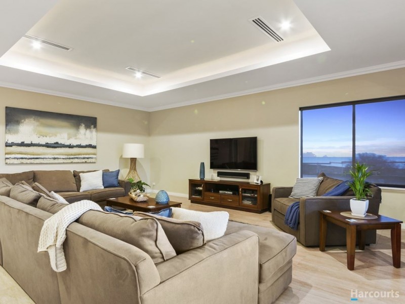 2 Courageous Place, Ocean Reef WA 6027