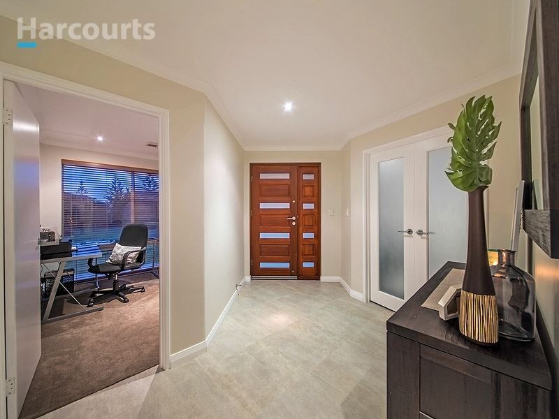 12 Mandal Close, Mindarie WA 6030