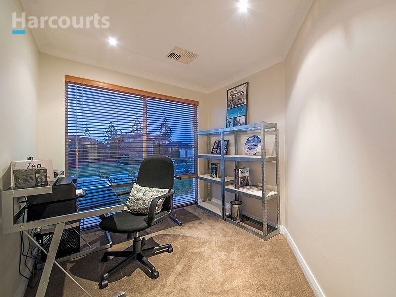 12 Mandal Close, Mindarie WA 6030