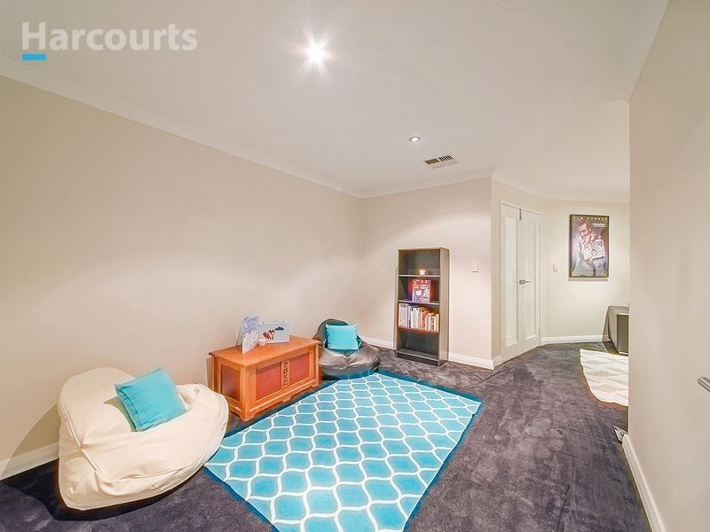 12 Mandal Close, Mindarie WA 6030