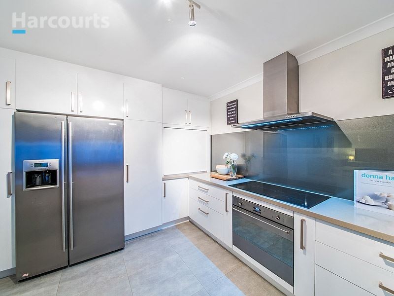 12 Mandal Close, Mindarie WA 6030