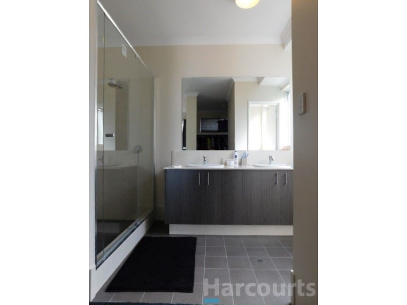 27 Lancewood Street, Banksia Grove WA 6031