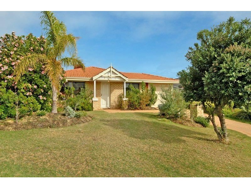 8 Ghan Place, Currambine WA 6028