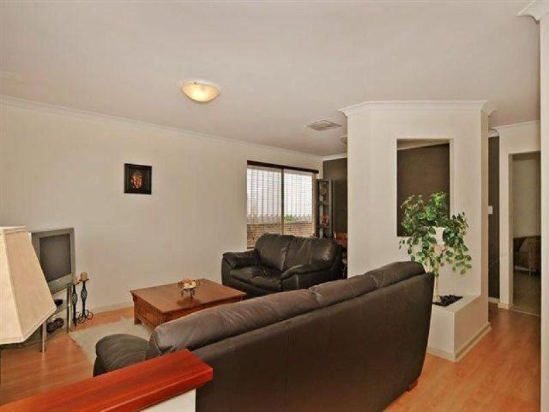 8 Ghan Place, Currambine WA 6028