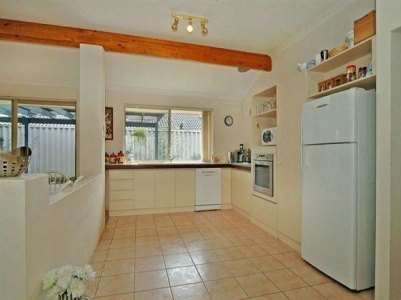 8 Ghan Place, Currambine WA 6028
