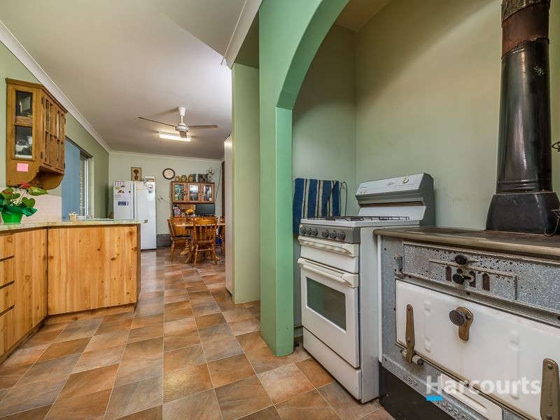 1299 Railway Parade, Bullsbrook WA 6084