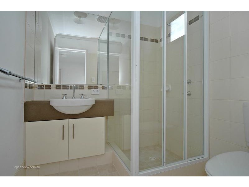 2/32 Messina Drive, Sinagra WA 6065