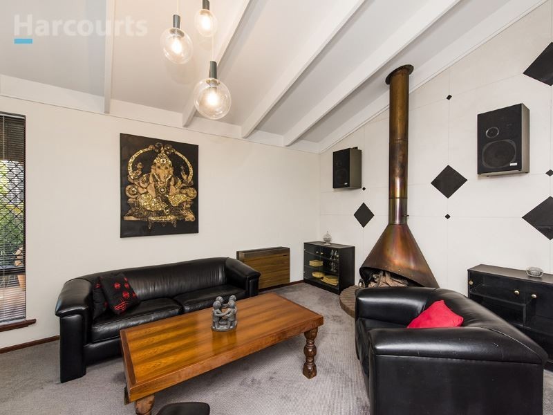 4 Douro Court, Kingsley WA 6026