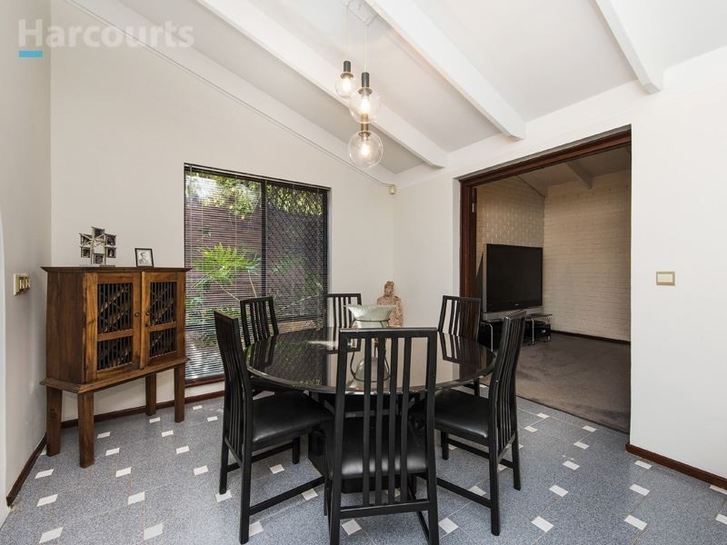 4 Douro Court, Kingsley WA 6026