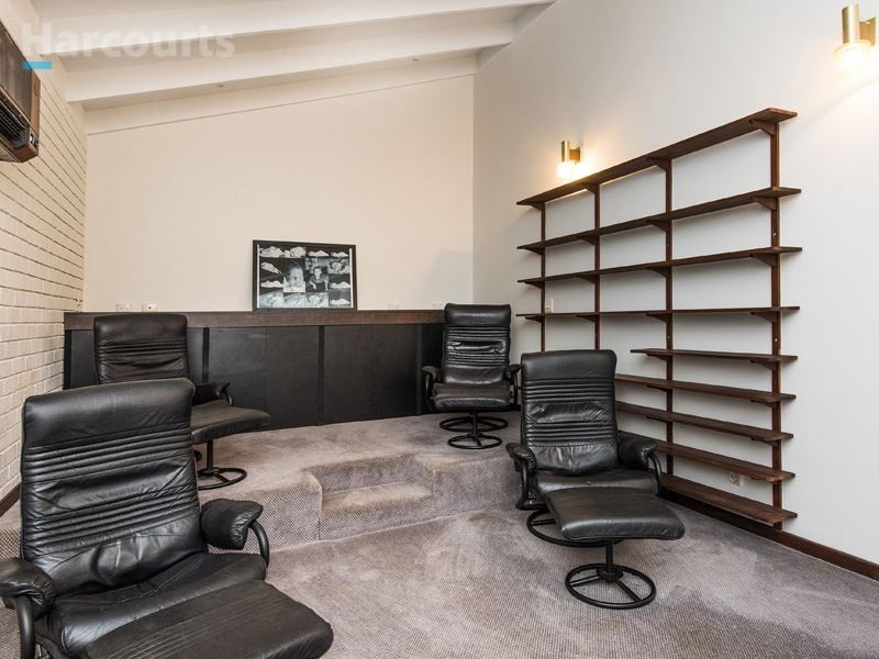 4 Douro Court, Kingsley WA 6026