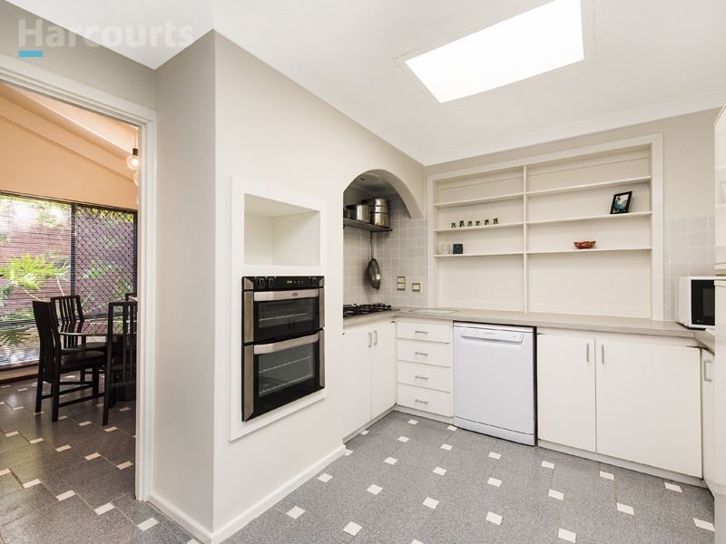 4 Douro Court, Kingsley WA 6026