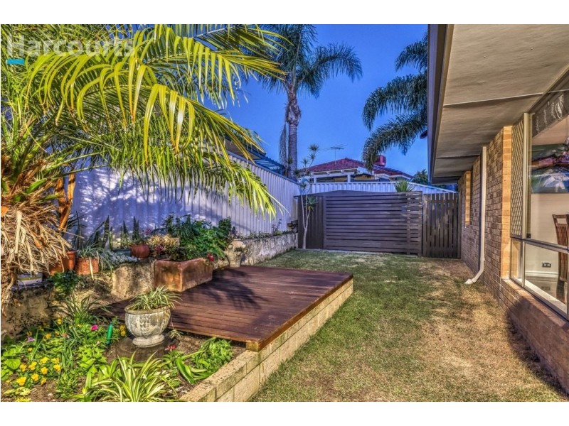 4 Iseo Place, Joondalup WA 6027