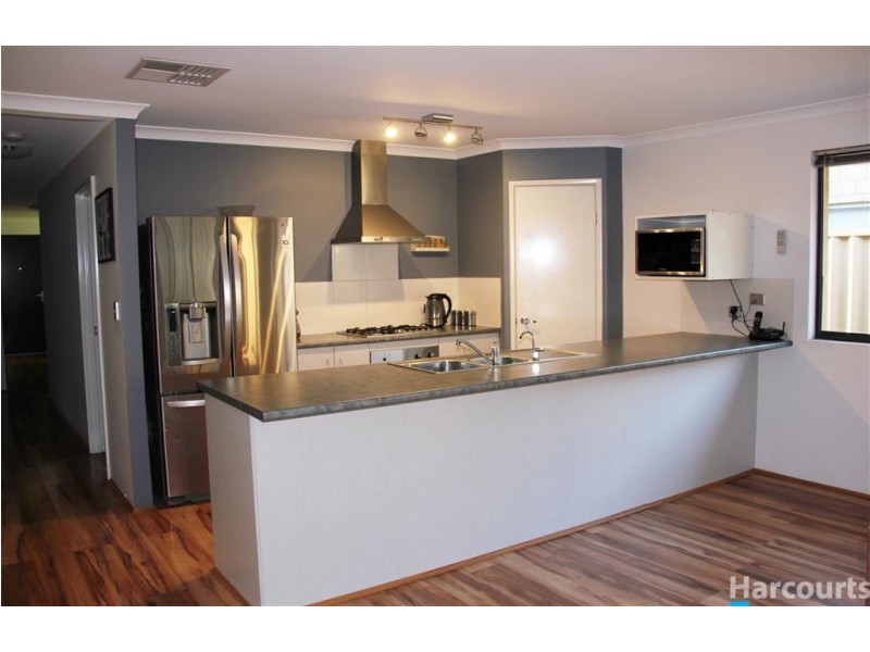 12 Manningtree Approach, Butler WA 6036