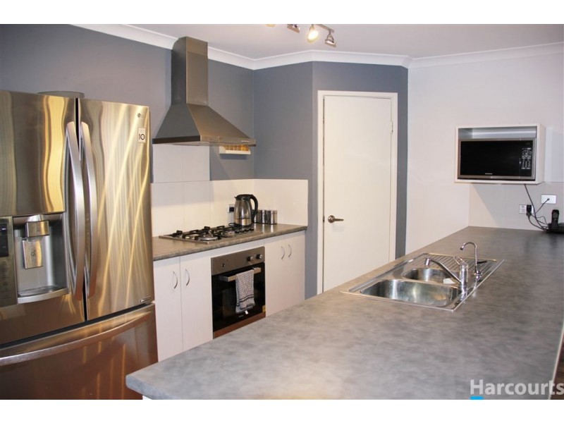 12 Manningtree Approach, Butler WA 6036