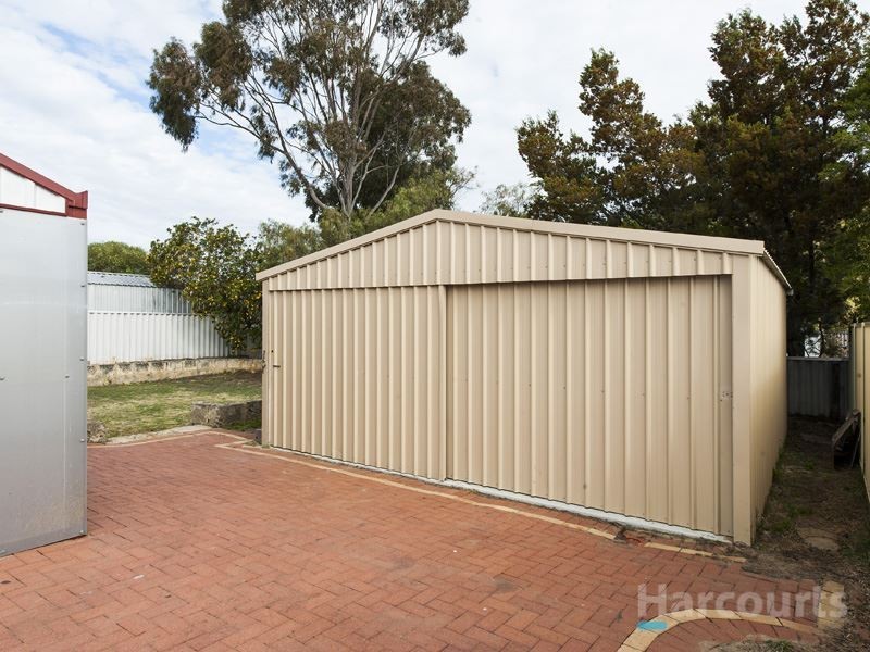 50 Elliot Road, Hocking WA 6065