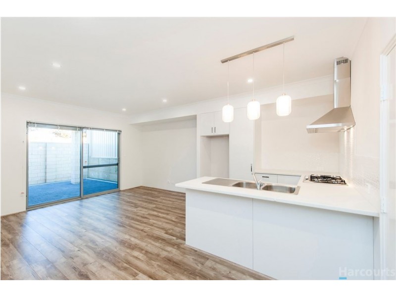 2/34 Willespie Drive, Pearsall WA 6065