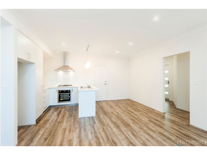 2/34 Willespie Drive, Pearsall WA 6065