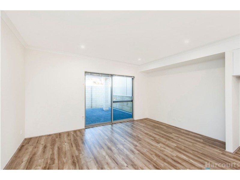 2/34 Willespie Drive, Pearsall WA 6065