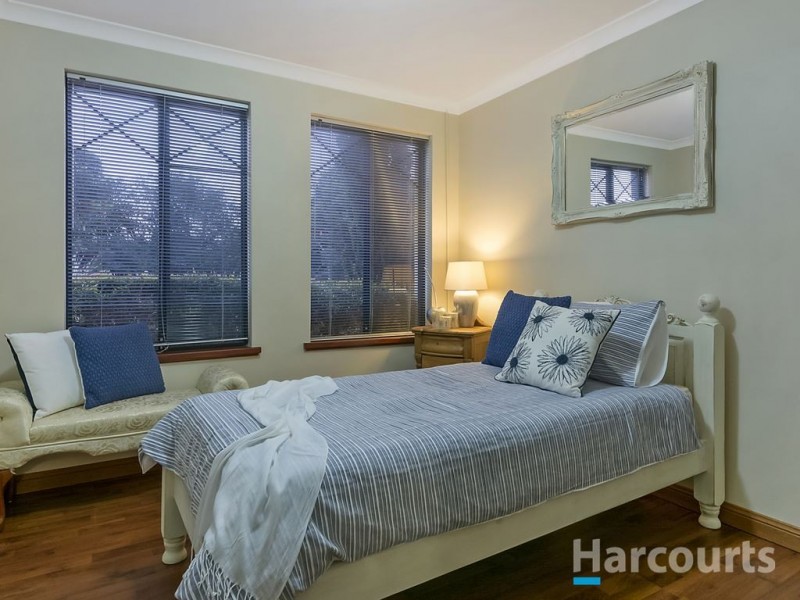 36 Blairgowie Heights, Kinross WA 6028