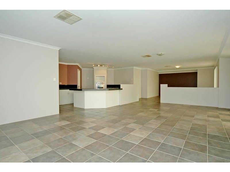 25 Bazille Crescent, Tapping WA 6065