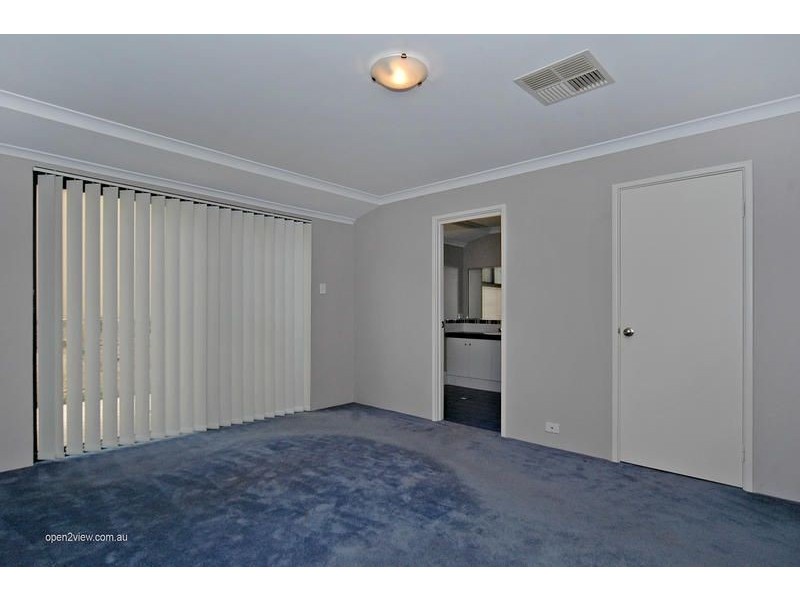 25 Bazille Crescent, Tapping WA 6065