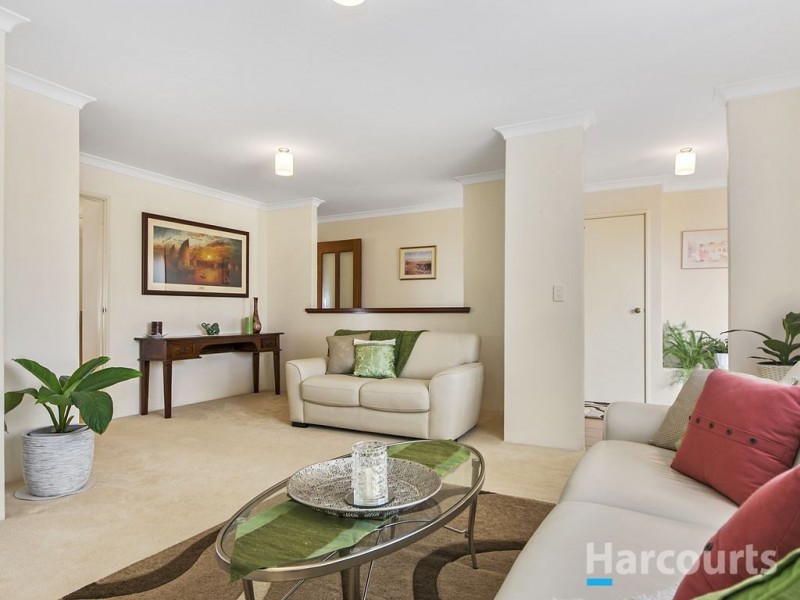 9 Glendevon Turn, Kinross WA 6028