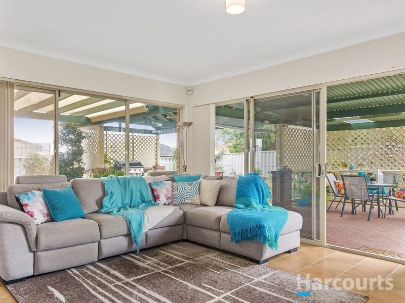 9 Glendevon Turn, Kinross WA 6028