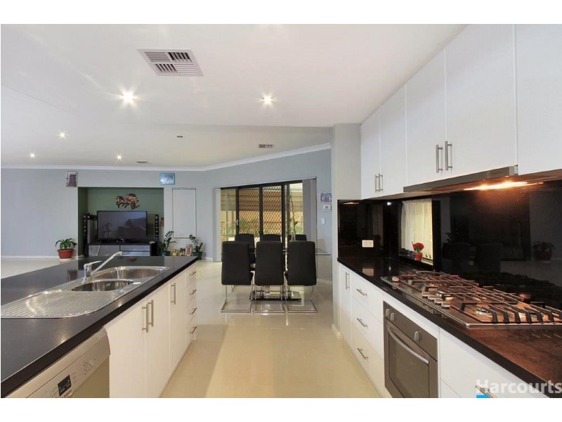 41 Mattingleys Approach, Burns Beach WA 6028