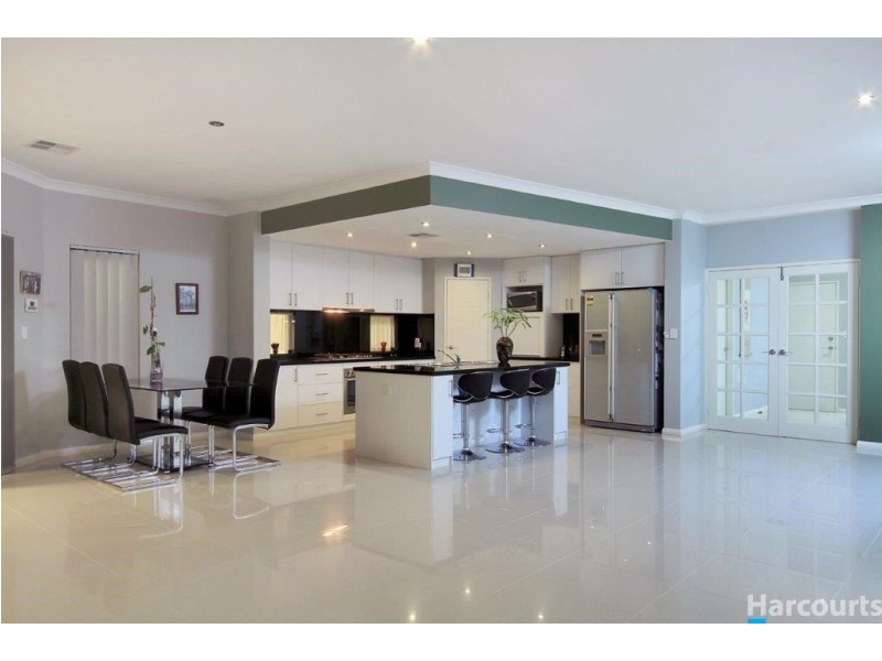 41 Mattingleys Approach, Burns Beach WA 6028
