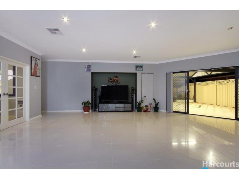41 Mattingleys Approach, Burns Beach WA 6028