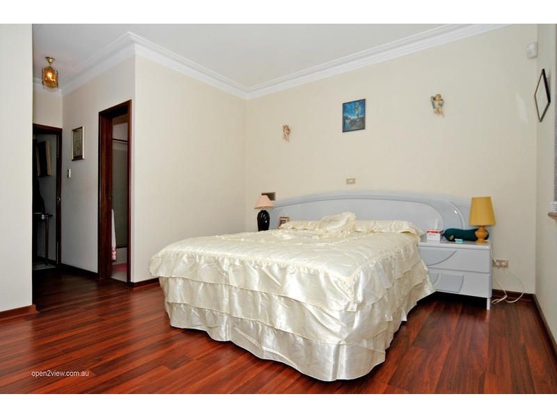 5 Ensign Way, Beldon WA 6027