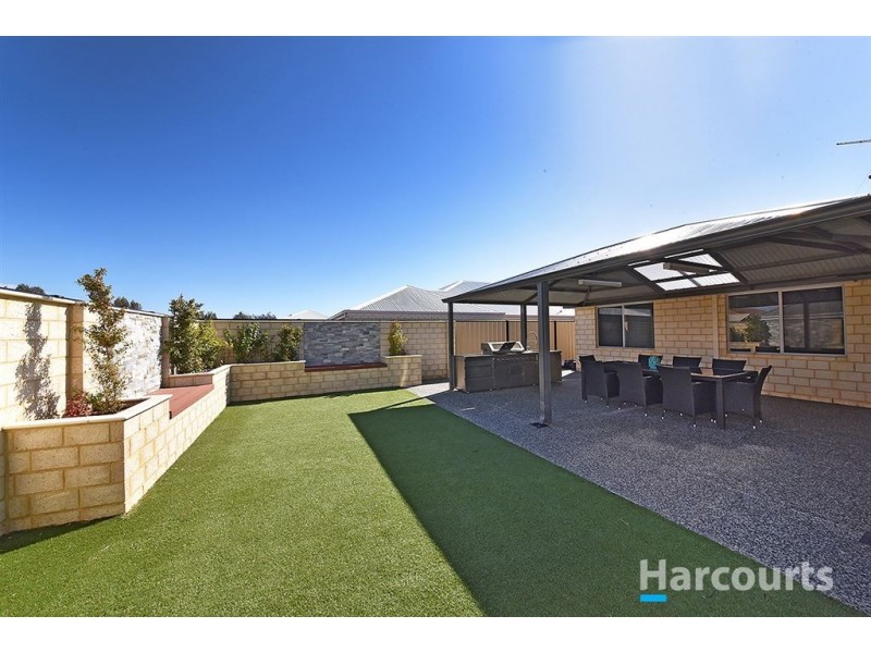 22 Rocklands Loop, Carramar WA 6031