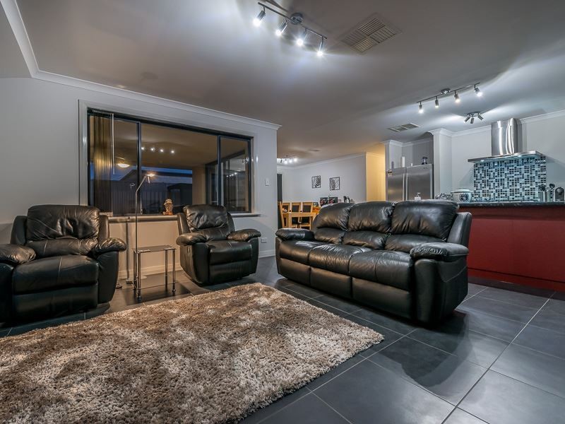 33 Hurd Road, Bullsbrook WA 6084