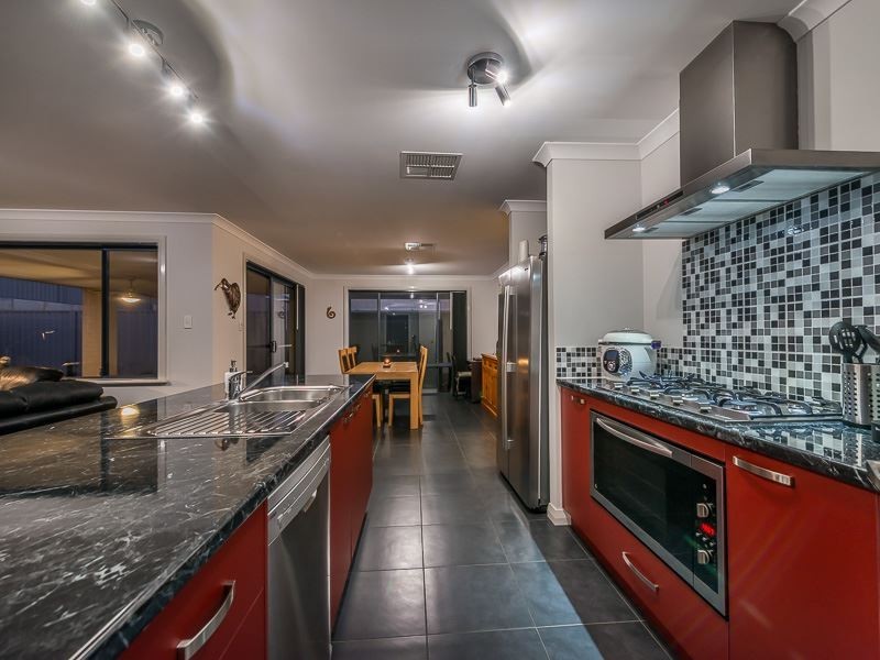 33 Hurd Road, Bullsbrook WA 6084