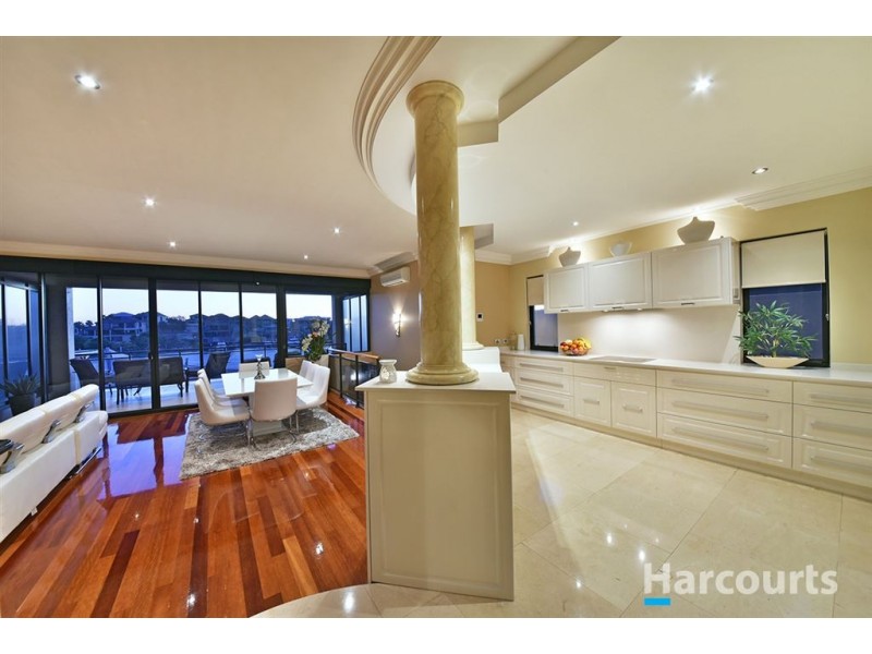 8 Kings Lynn Rise, Mindarie WA 6030