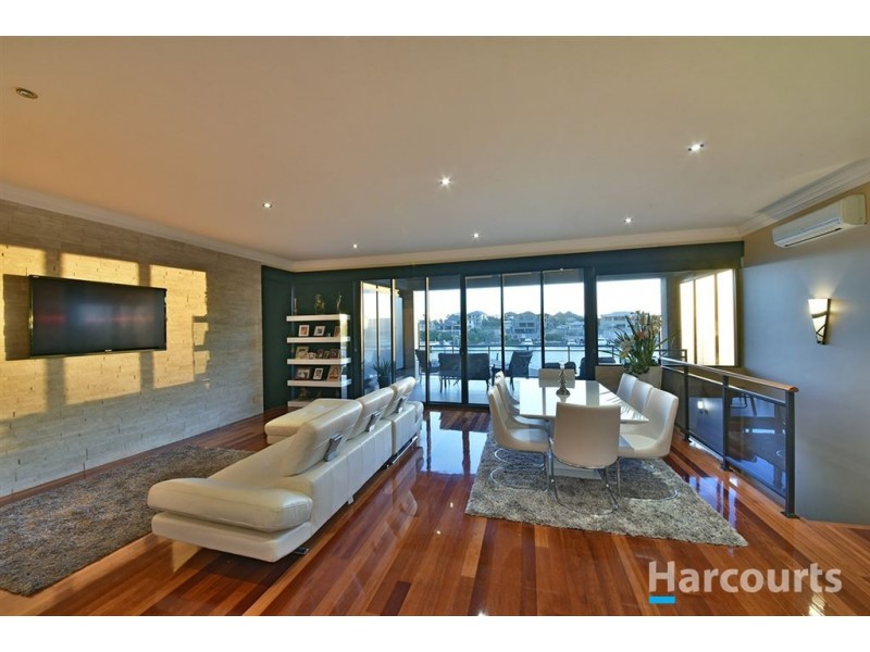 8 Kings Lynn Rise, Mindarie WA 6030