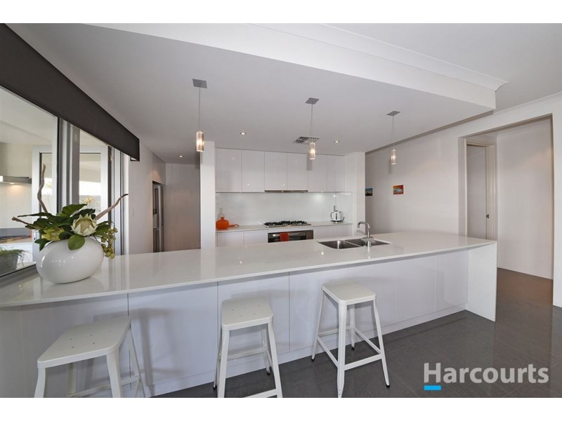 17 Umina Way, Burns Beach WA 6028