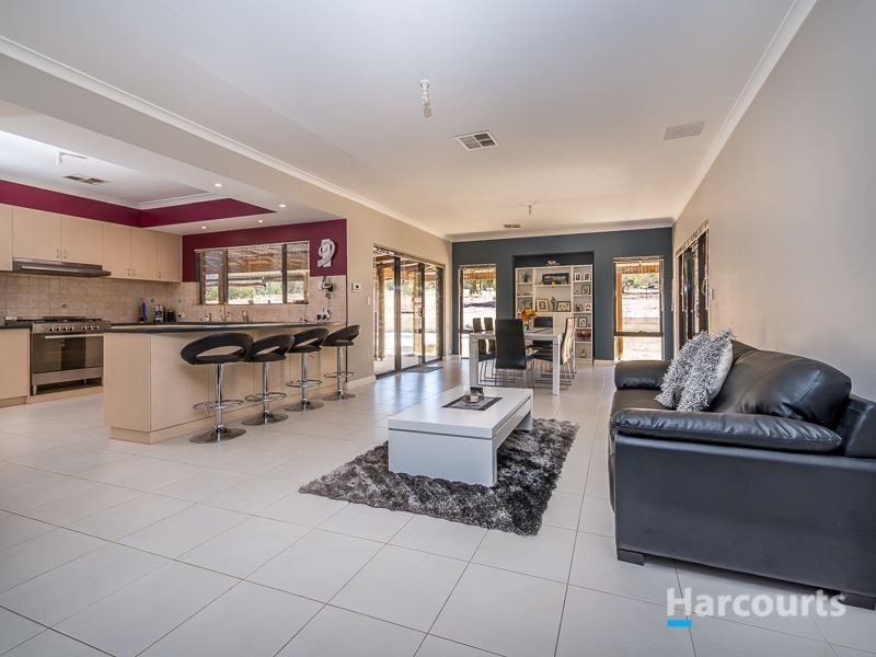 308 Ayrshire Loop, Lower Chittering WA 6084