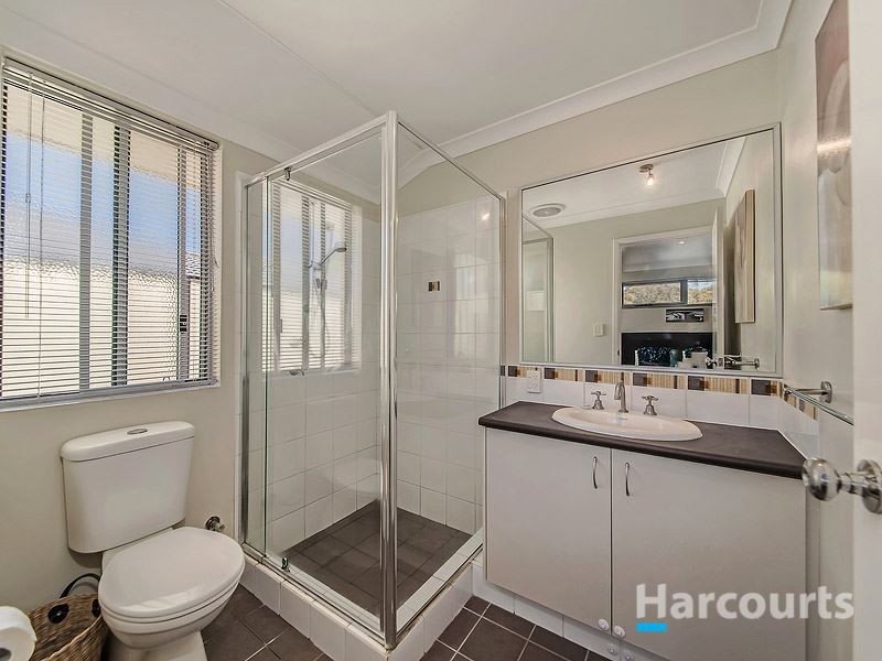 83 Yandella Promenade, Tapping WA 6065