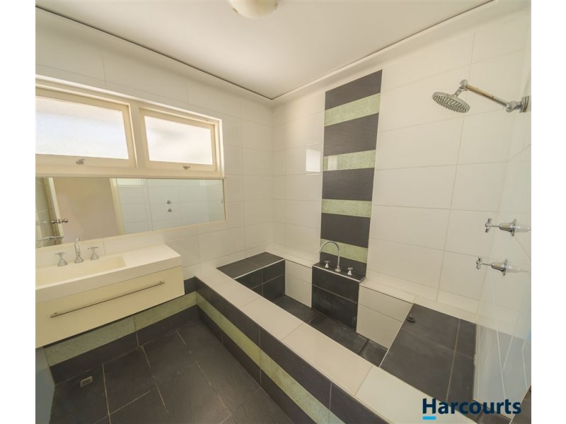 4 Bottlebrush Drive, Greenwood WA 6024
