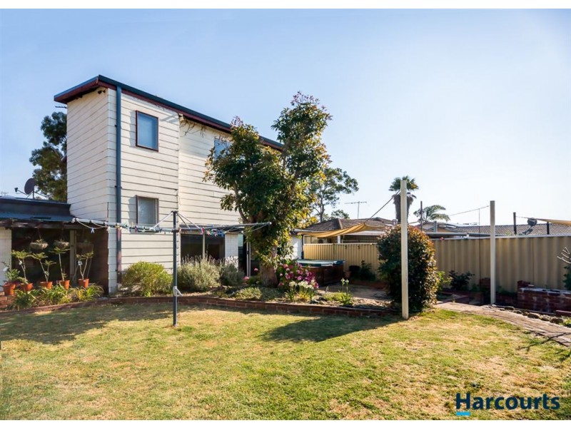 19 Amberton Avenue, Girrawheen WA 6064