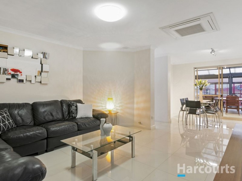 4 Cockpit Way, Ocean Reef WA 6027