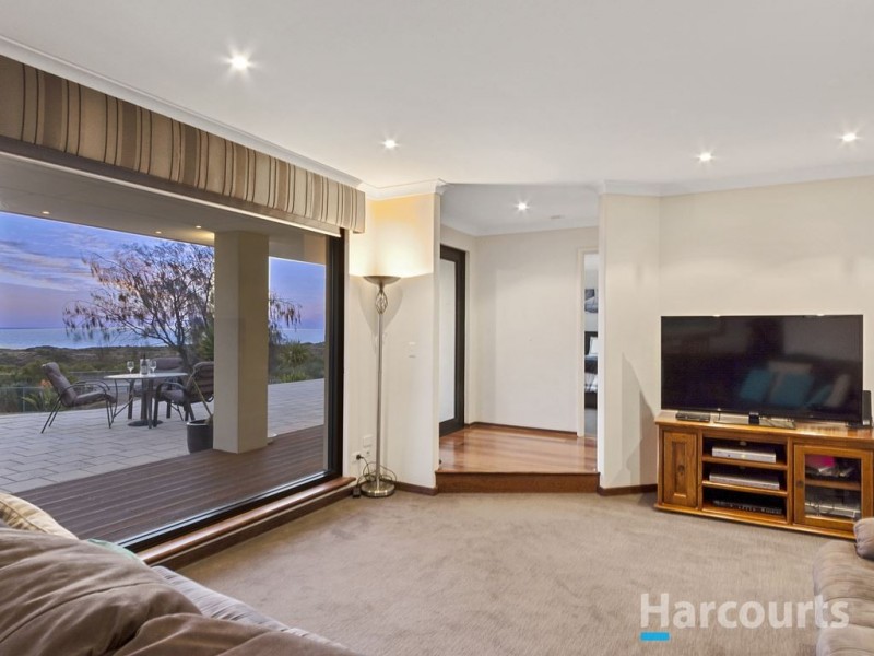 48 Southern Cross Circle, Ocean Reef WA 6027