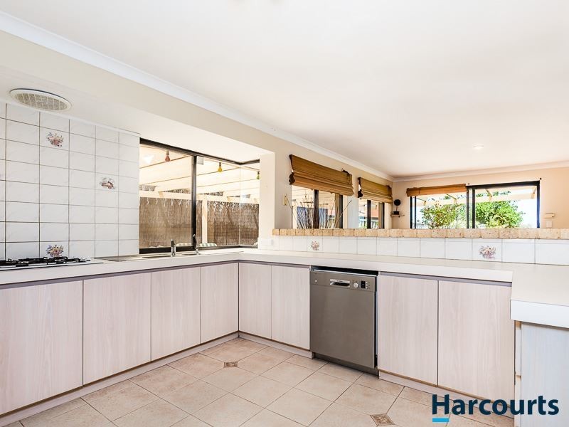 4 Everett Lane, Currambine WA 6028