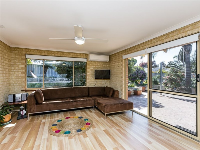 51 Ellendale Drive, Heathridge WA 6027