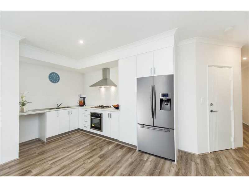 4/34 Willespie Drive, Pearsall WA 6065