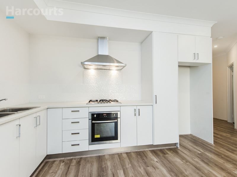 4/34 Willespie Drive, Pearsall WA 6065