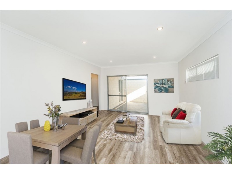 4/34 Willespie Drive, Pearsall WA 6065